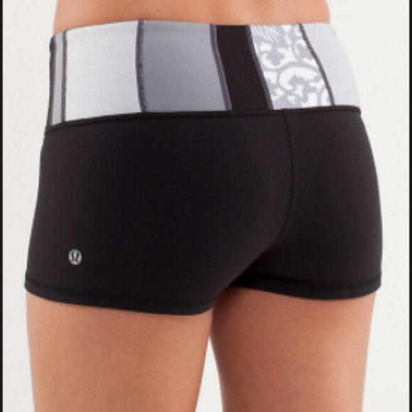 lululemon athletica Pants - Lululemon boogie shorts